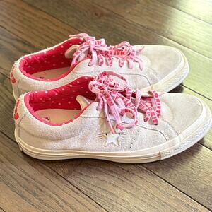 Hello Kitty Converse One Star Sneakers Women Sz 6.5 Gray Suede Pink‎ Laces